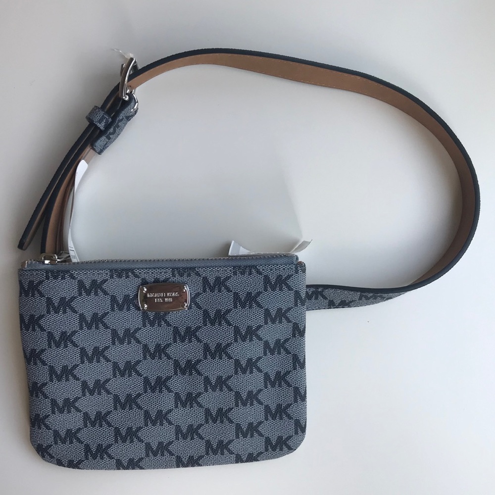 New Micheal Kors Fanny Pack